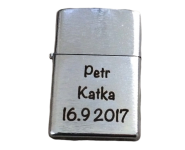 Benzinový kovový zapalovač s vlastním textem Benzinový kovový zapalovač s vlastním textem